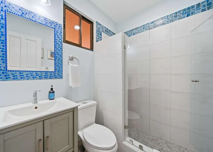 Oceanfront Veranda, Ocean Views, Free Concierge & 7-min Walk To Сasa de vacaciones Playa Flamingo