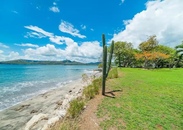 Сasa de vacaciones Oceanfront Veranda, Ocean Views, Free Concierge & 7-min Walk To *